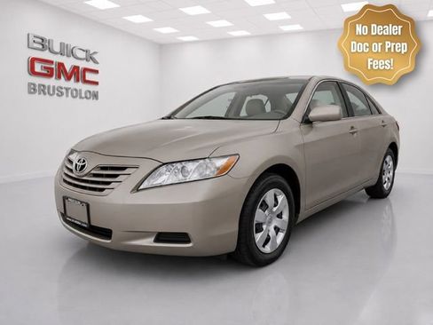 Used 2008 Toyota Camry FWD image 3
