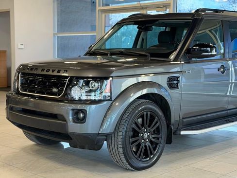 Used 2016 Land Rover LR4 HSE image 3