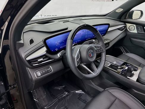 Used 2025 Buick Enclave Avenir w/ Super Cruise Package image 12