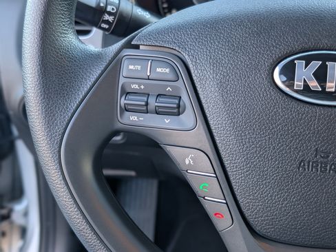 Used 2018 Kia Forte LX w/ LX Popular Package image 18