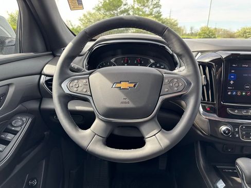 Used 2023 Chevrolet Traverse LT w/ LPO, Floor Liner Package image 28