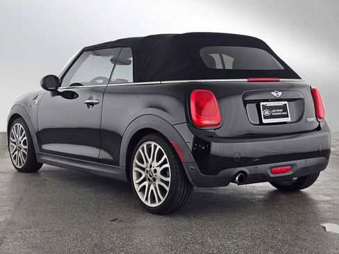 Used 2017 MINI Cooper Convertible image 3
