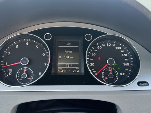 Used 2009 Volkswagen Passat Komfort FWD image 16