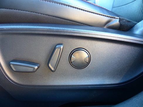 Used 2025 Ford Escape ST-Line Select w/ Tech Pack #1 image 24