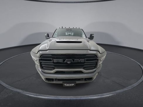 New 2026 RAM 2500 Laramie AWD/4WD image 3