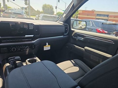 New 2026 Chevrolet Silverado 1500 LT Trail Boss w/ LT Trail Boss Premium Package AWD/4WD image 22