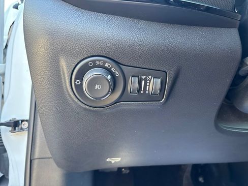 Used 2025 Jeep Compass Trailhawk AWD/4WD image 57