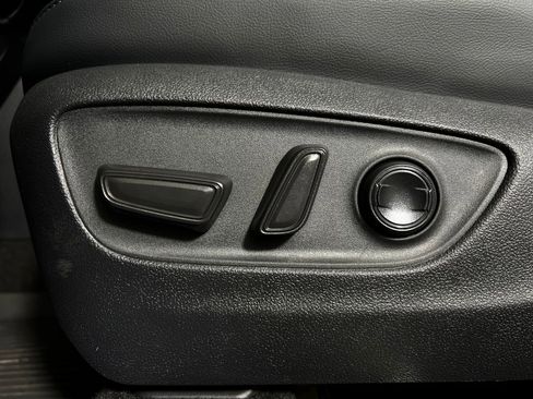 Certified 2026 Toyota Highlander Platinum image 11