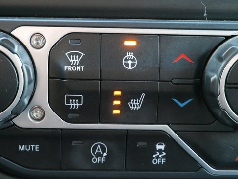 Used 2018 Jeep Wrangler Unlimited Sport S AWD/4WD image 20