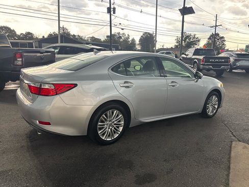 Used 2013 Lexus ES 350 w/ Luxury Pkg FWD image 8