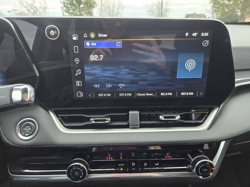 Used 2025 Chevrolet Equinox LT image 15