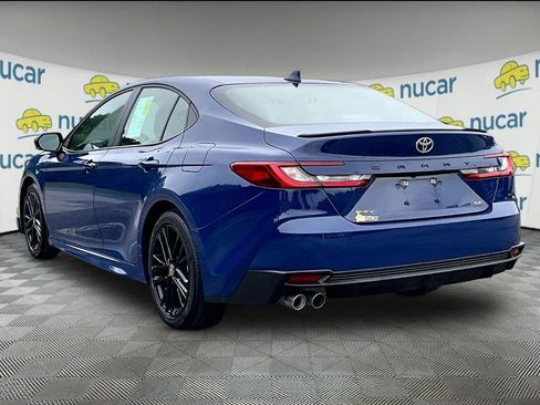 Used 2025 Toyota Camry SE FWD image 4