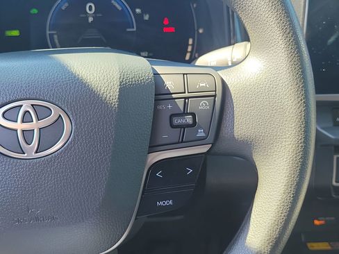 Certified 2025 Toyota Camry LE image 26