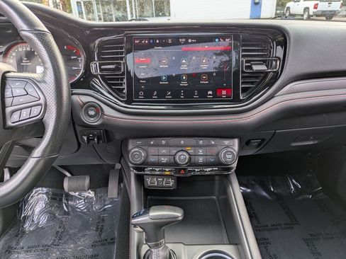 Used 2024 Dodge Durango GT image 17