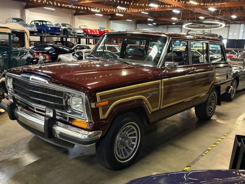 Used 1987 Jeep Grand Wagoneer AWD/4WD image 11
