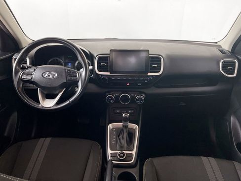 Used 2022 Hyundai Venue SEL w/ Cargo Package image 26