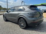 Used 2021 Porsche Cayenne S image 3