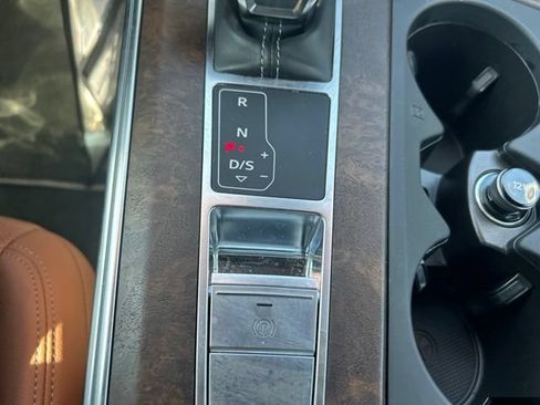 Used 2022 Chevrolet Silverado 2500 Custom w/ Custom Value Package AWD/4WD image 71