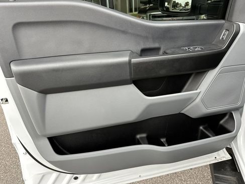 Used 2024 Ford F350 XL w/ XL Chrome Package image 11