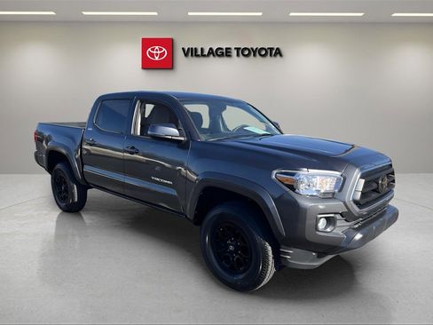 Certified 2022 Toyota Tacoma SR5 image 7