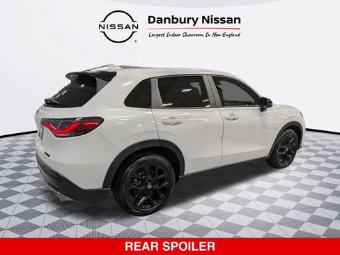 Used 2023 Honda HR-V Sport image 3