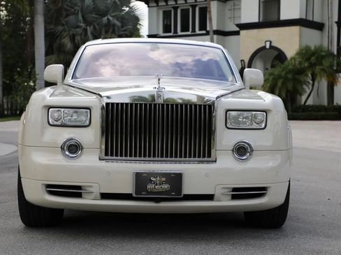 Used 2011 Rolls-Royce Phantom Sedan RWD image 47