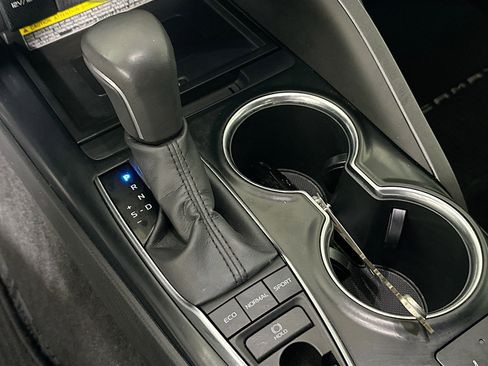 Used 2019 Toyota Camry XSE w/ Navigation Package image 21