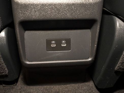 Certified 2025 Nissan Rogue SV image 8