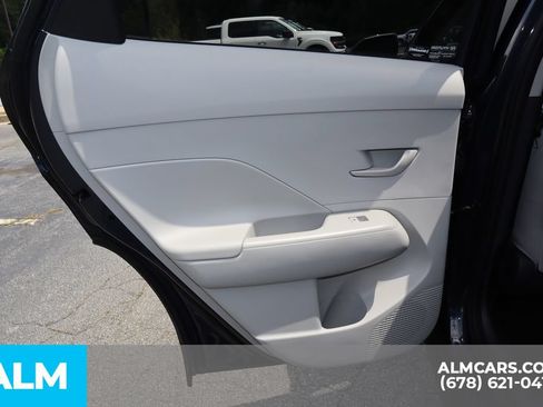 Used 2024 Hyundai Kona SEL FWD image 19