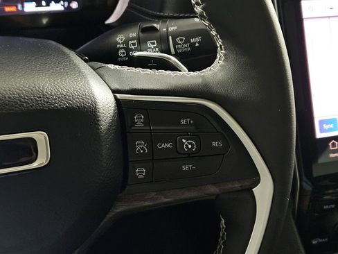 Used 2024 Jeep Grand Cherokee Limited w/ Trailer Tow Package image 22