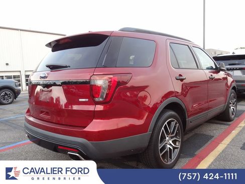 Used 2017 Ford Explorer Sport w/ Equipment Group 401A AWD/4WD image 3