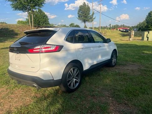 Used 2023 Ford Edge Titanium w/ Class II Trailer Tow Package AWD/4WD image 5