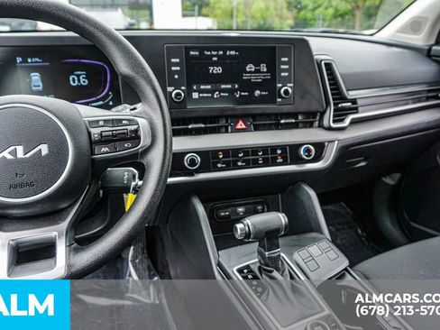 Used 2025 Kia Sportage LX FWD image 32