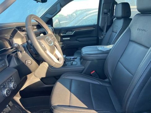 Used 2024 GMC Sierra 1500 Denali w/ Denali Reserve Package image 17