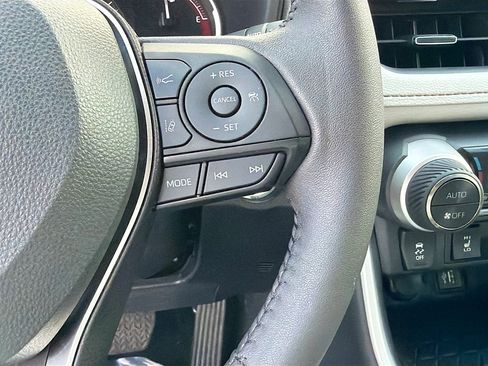 Used 2024 Toyota RAV4 XLE Premium image 39