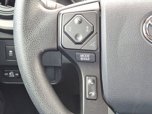 Certified 2023 Toyota Tacoma SR AWD/4WD image 21