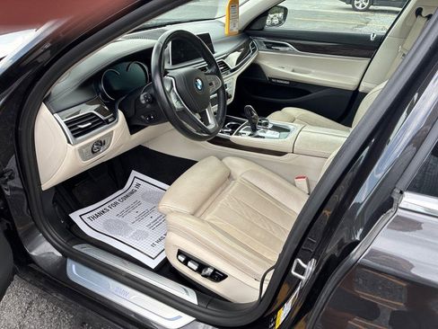 Used 2018 BMW 750i xDrive AWD/4WD image 6