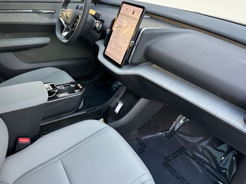 New 2026 Volvo EX30 Plus image 13