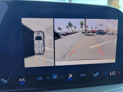 New 2026 Chevrolet Traverse LT FWD image 12