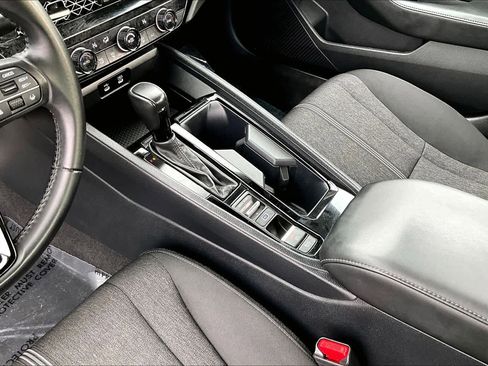 Used 2023 Honda Accord Sport image 15