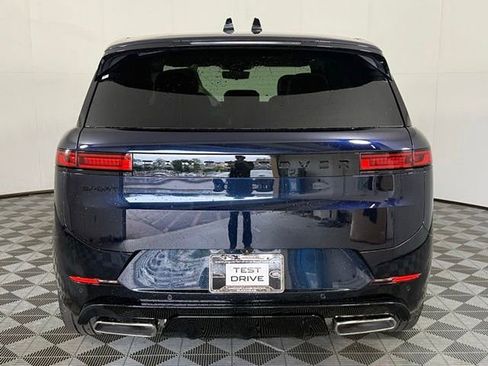New 2026 Land Rover Range Rover Sport Dynamic SE AWD/4WD image 7