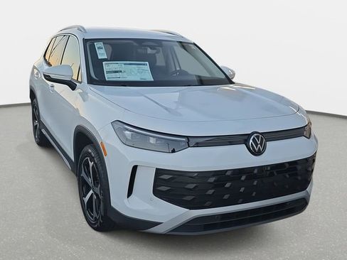 New 2026 Volkswagen Tiguan SE AWD/4WD image 3