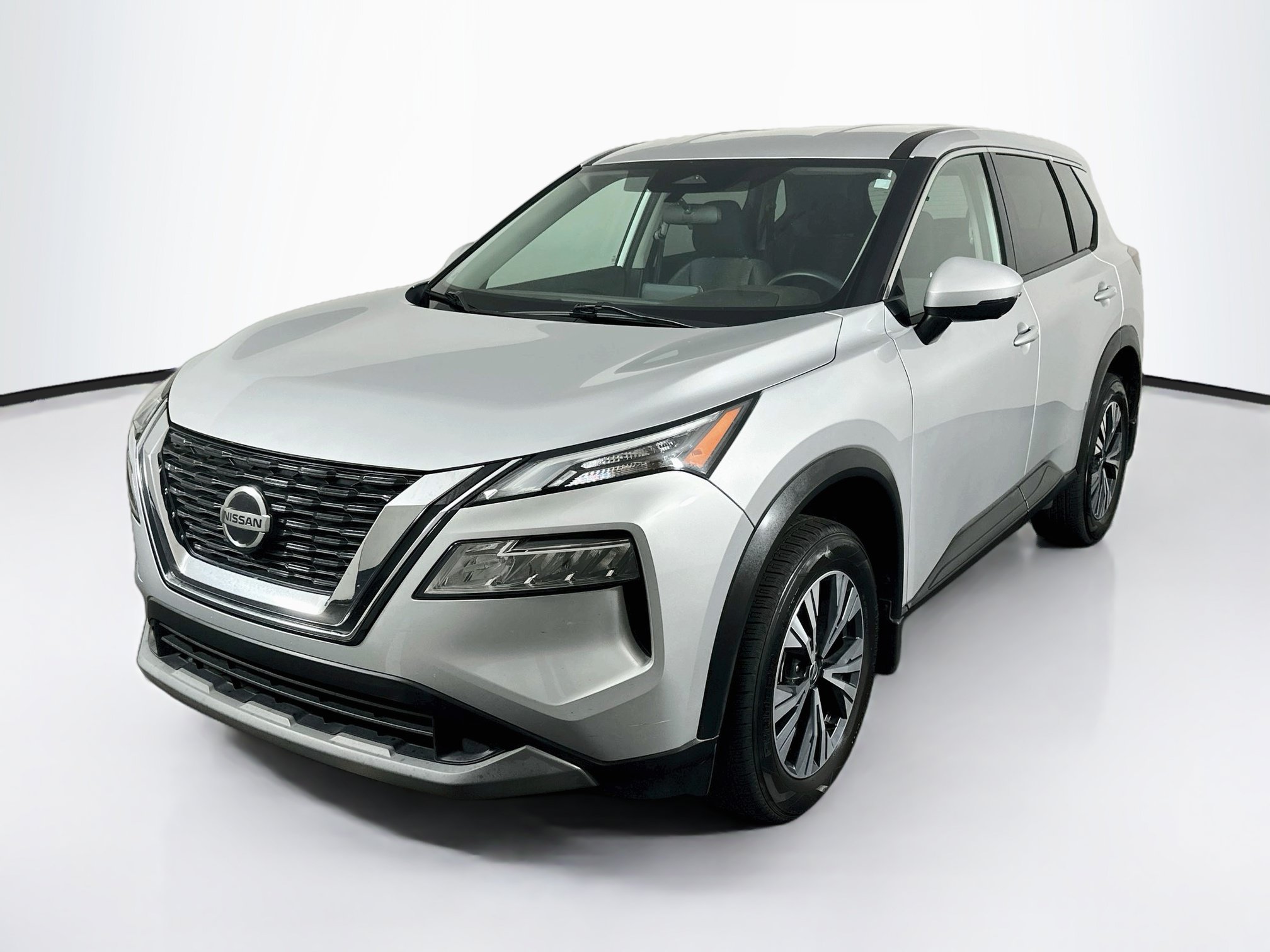 Used 2021 Nissan Rogue SV FWD image 3
