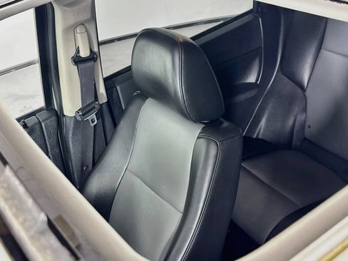 Used 2010 Jeep Grand Cherokee Laredo AWD/4WD image 21