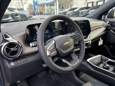 New 2026 Chevrolet Equinox LT w/ Convenience Package II image 7