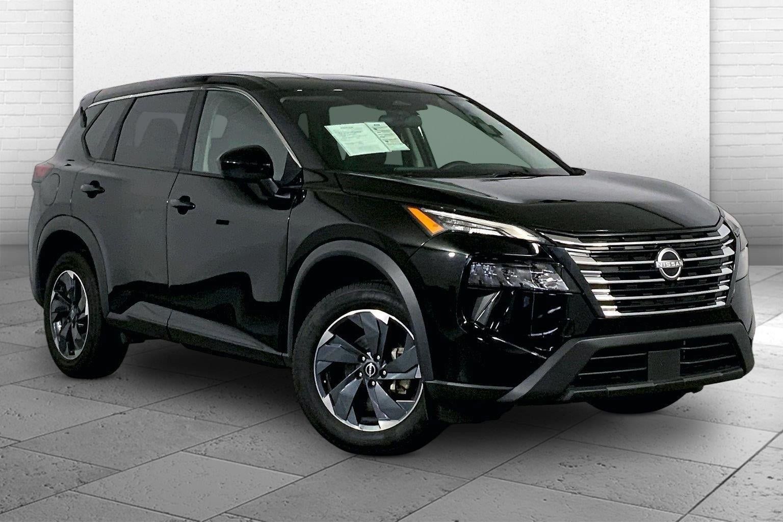Used 2025 Nissan Rogue SV FWD image 1