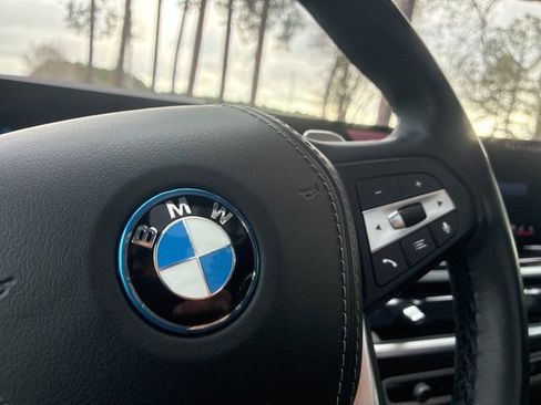 Used 2025 BMW X5 xDrive50e image 31