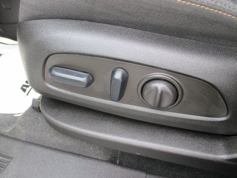 Used 2023 Chevrolet Equinox LT image 16