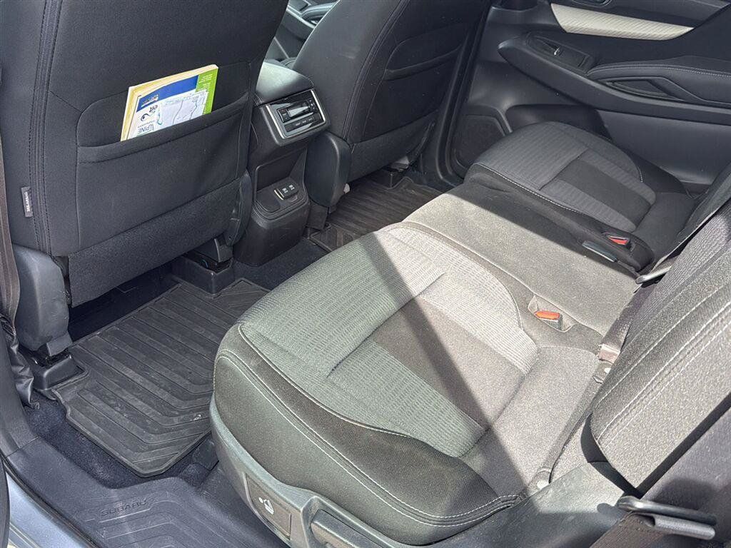 Used 2021 Subaru Ascent Premium w/ Convenience Package AWD/4WD image 13
