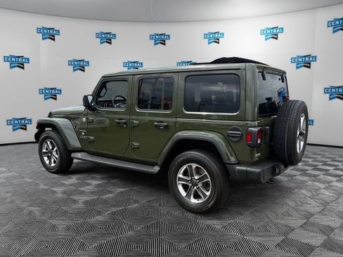Used 2023 Jeep Wrangler Unlimited Sahara w/ Cold Weather Group AWD/4WD image 4